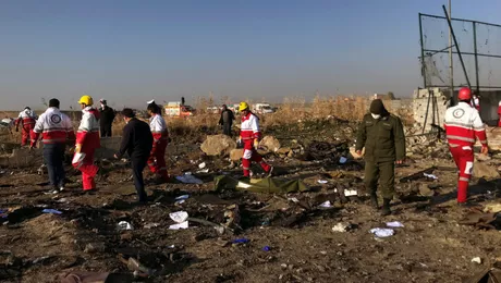 Tragedie aviatică. Peste 170 de persoane au murit, după ce un avion s-a prăbușit la scurt timp de la decolarea din Teheran. Ce s-a găsit la fața locului
