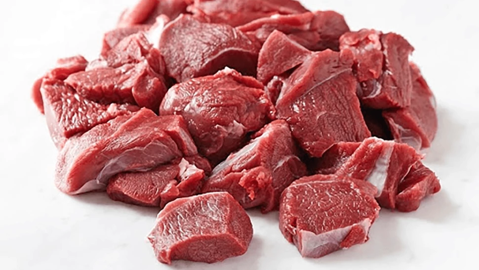 Românii vor scoate cu până la 25% mai mult din buzunar pentru carnea de porc. Astfel, carnea de import câștigă teren în defavoarea produselor locale